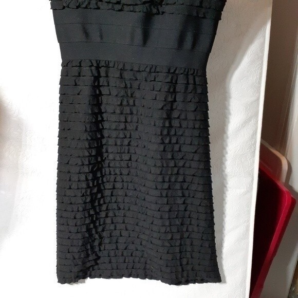 Max studio small stretchy knit ruffle mini cocktail Little Black dress s - Picture 7 of 7